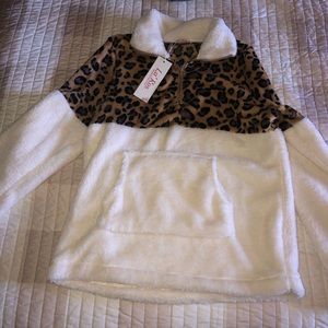 Women’s Cheetah Sherpa